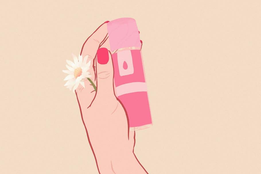 Na rysunku dłoń trzyma różową buteleczkę lubrykantu przypominającego produkty System JO oraz kwiat z białymi płatkami.